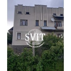 Продається чудовий будинок з виглядом на каньйон в районі Руських фільварок. 