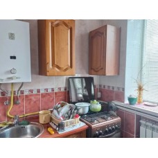  центрі Чугуєва продам 1 кім. квартиру 