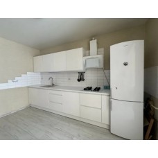 Продам 2 кімнатну квартиру в ЖК Львівський Маєток. Район 10 поверхівок.