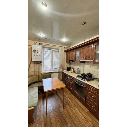 Продам 3 к.кв в центре города (рн Здоровье)