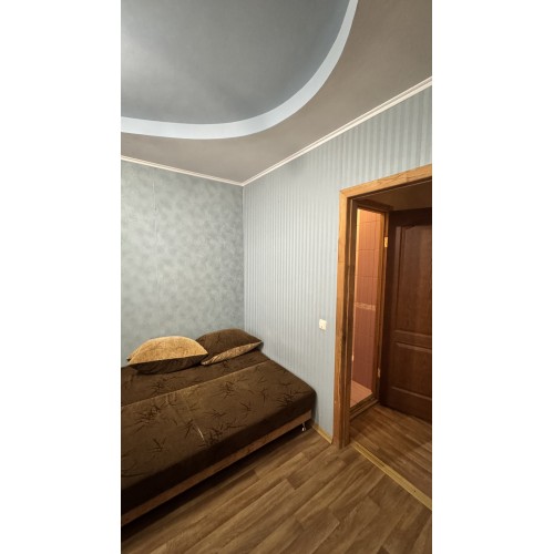 Продам 3 к.кв в центре города (рн Здоровье)