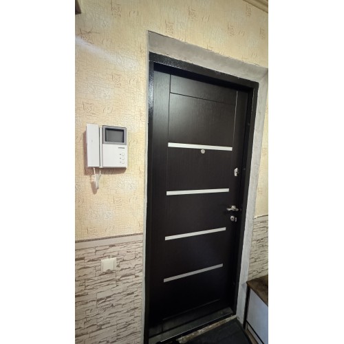 Продам 3 к.кв в центре города (рн Здоровье)