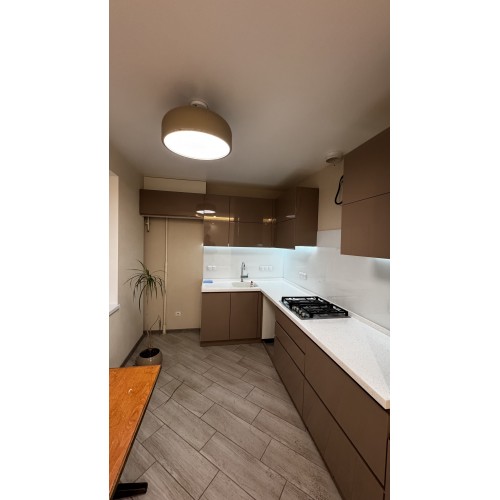 Продам шикарную 3 к.кв в Чугуеве (Авиатор)