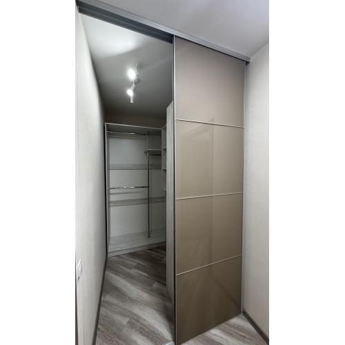 Продам шикарную 3 к.кв в Чугуеве (Авиатор)