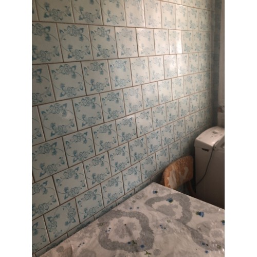 Продам 2 кімн. квартиру в с. Есхар, пл. 46 кв.м