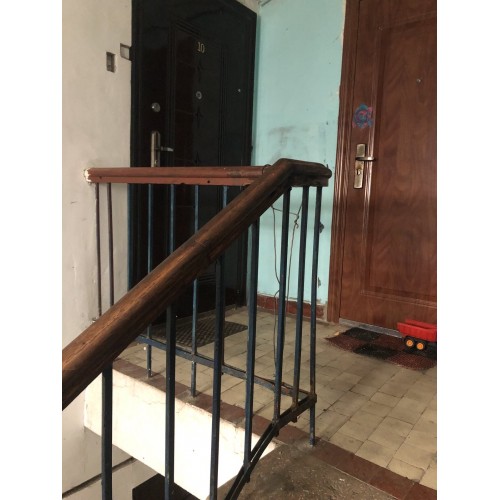 Продам 2 кімн. квартиру в с. Есхар, пл. 50,5 кв.м