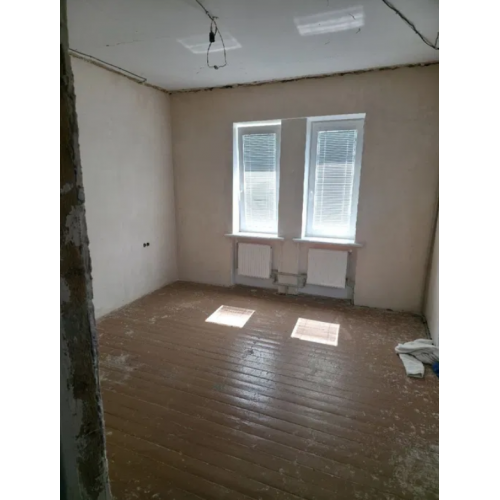 Продам 3 кімн. квартиру в с. Есхар, пл. 68,3 кв.м