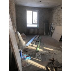Продам 3 кімн. квартиру в с. Есхар, пл. 67 кв.м