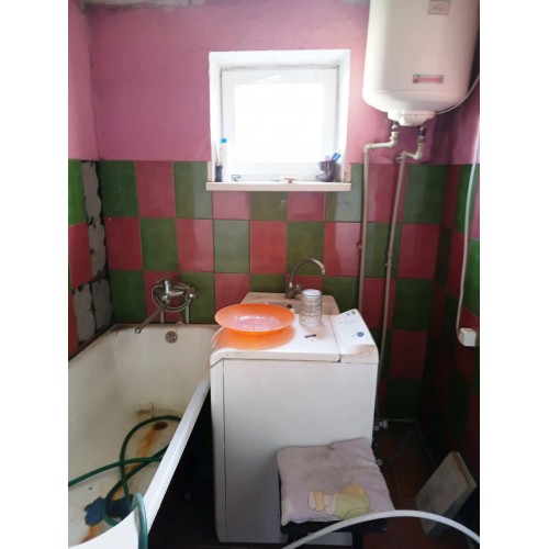 Терміново продам будинок 60 кв.м, с. Есхар