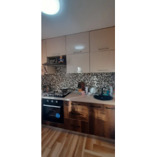 Продається 2-кімнатна квартира в центрі Чугуєва. 