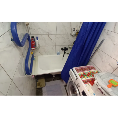 2 кімн. кв-ру площею 48,4 кв.м, м. Чугуїв