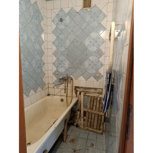 2 кімн. кв-ра в центрі м. Чугуїв