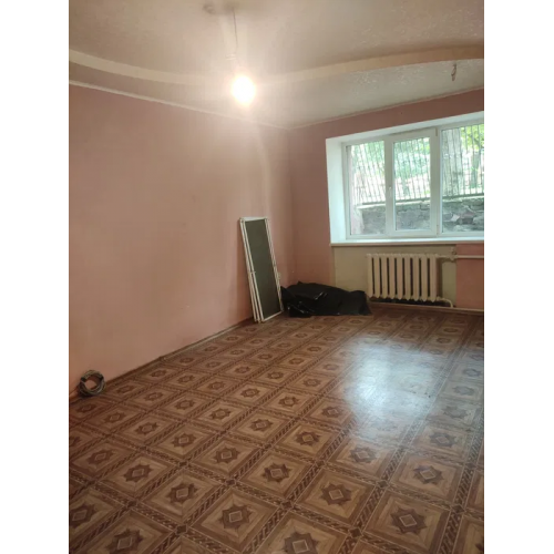 2 кімн. кв-ра в центрі м. Чугуїв