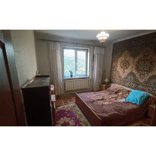 3-кімн. кв-ра 72 м² у центрі Чугуєва, Харківська 104