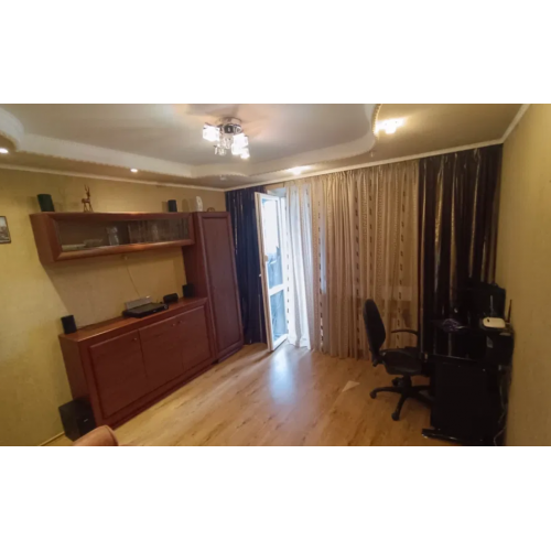 3 ккв пл. 75 кв.м, Чугуев, 6/9, Авиатор