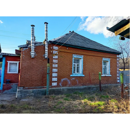 Mіцний будинок у смт Малинівкa